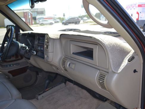 Used 1998 GMC Sierra 3500 4x4 Crew Cab w/ Marketing Option Pkg 3 image 27