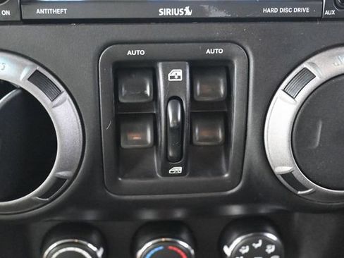 Used 2017 Jeep Wrangler Unlimited Sport w/ Quick Order Package 24S AWD/4WD image 17