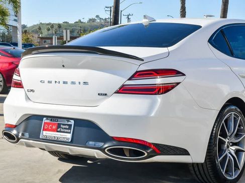 Used 2022 Genesis G70 3.3T image 7