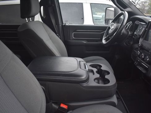 Used 2024 RAM 3500 Big Horn image 3