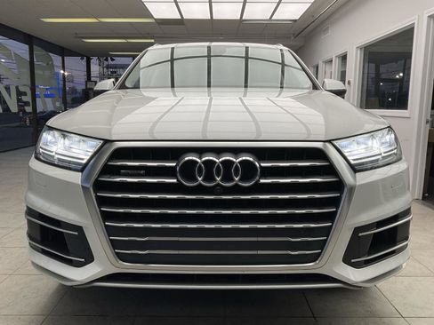 Used 2019 Audi Q7 3.0T Premium Plus image 2