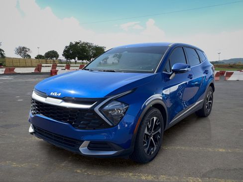 Used 2023 Kia Sportage EX FWD image 5