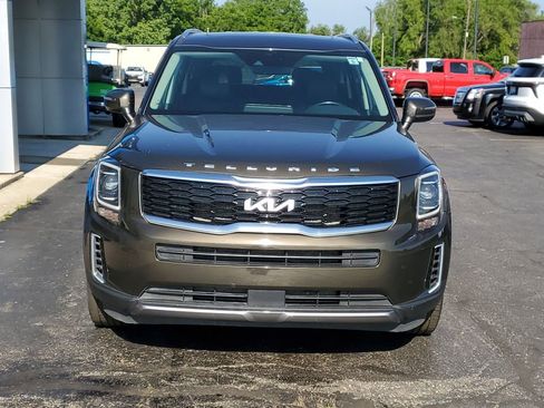 Used 2022 Kia Telluride S AWD/4WD image 3