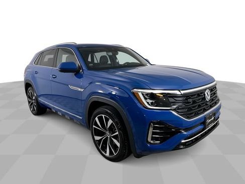 Used 2026 Volkswagen Atlas Cross Sport SEL Premium R-Line AWD/4WD image 2