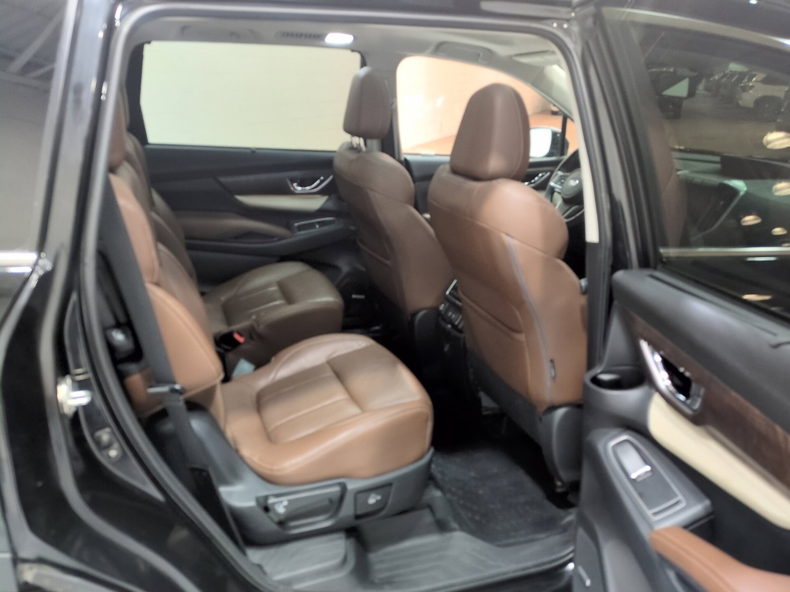 Used 2019 Subaru Ascent Touring w/ Popular Package #2A AWD/4WD image 12