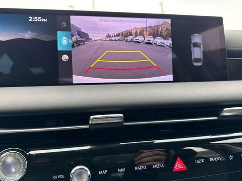 Certified 2025 Genesis G80 2.5T image 22