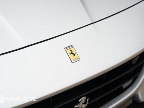 Used 2022 Ferrari Portofino M image 2