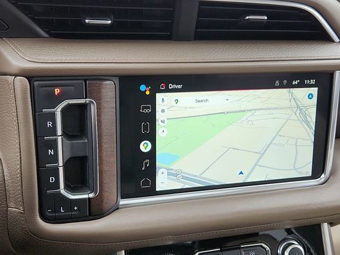 Used 2022 GMC Yukon XL Denali image 18