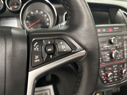 Used 2016 Buick Cascada Premium image 20