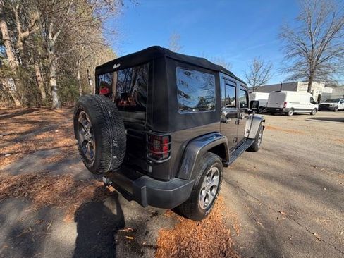 Used 2017 Jeep Wrangler Unlimited Sahara w/ Max Tow Package image 18