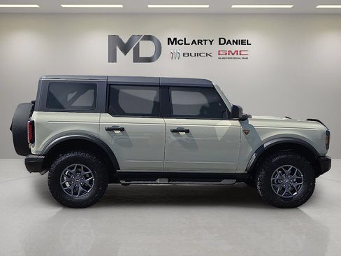 Used 2025 Ford Bronco Badlands AWD/4WD image 15