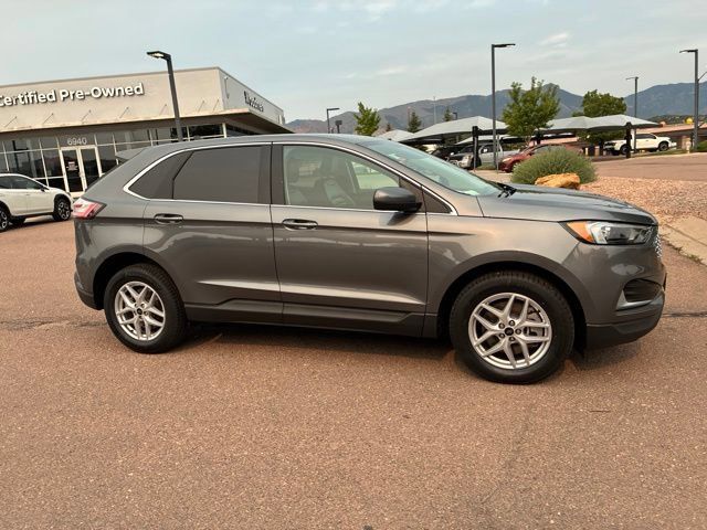 Used 2024 Ford Edge SEL AWD/4WD image 12