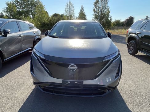 Used 2024 Nissan Ariya FWD image 6