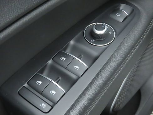 Used 2020 Alfa Romeo Stelvio image 23