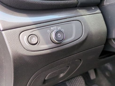 Used 2021 Buick Encore Preferred w/ Safety Package image 16