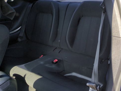 Used 2020 Ford Mustang Coupe RWD image 25