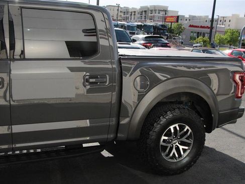 Used 2018 Ford F150 Raptor w/ Equipment Group 802A Luxury AWD/4WD image 6