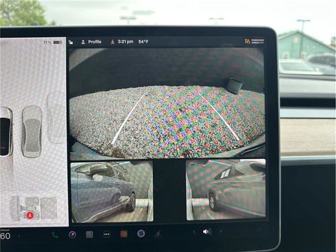 Used 2021 Tesla Model Y Long Range AWD/4WD image 27