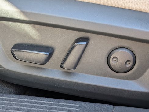 Certified 2023 Nissan Rogue SV FWD image 21