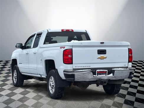 Used 2018 Chevrolet Silverado 2500 LT image 2