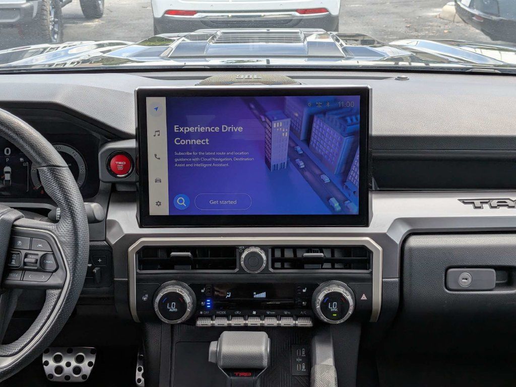 Used 2025 Toyota Tacoma TRD Sport w/ TRD Sport Premium Package AWD/4WD image 17
