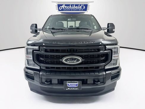 Used 2022 Ford F350 Lariat w/ Black Appearance Package AWD/4WD image 2