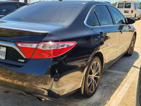 Used 2015 Toyota Camry XSE w/ Moonroof Package FWD image 5