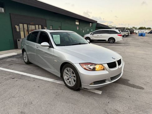 Used 2006 BMW 325i Sedan RWD image 8