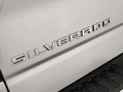 Used 2020 Chevrolet Silverado 1500 LT w/ Texas Edition RWD image 29