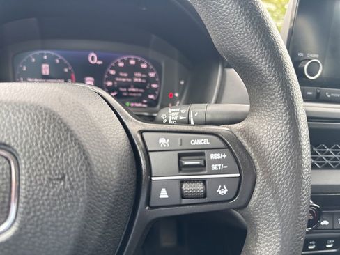 Used 2023 Honda Accord LX image 32