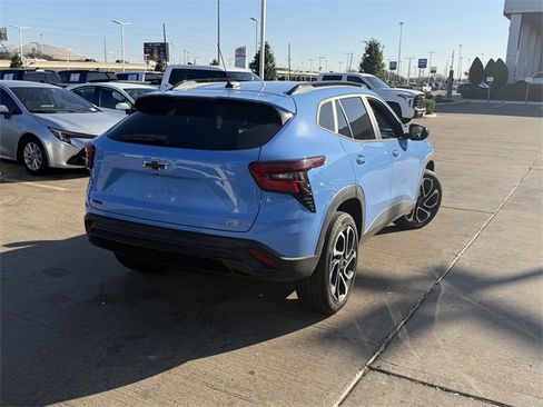 Used 2024 Chevrolet Trax RS image 5