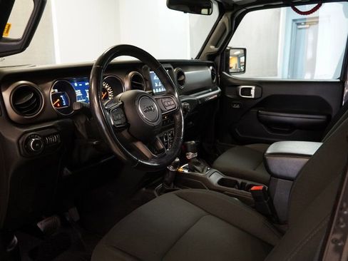 Used 2021 Jeep Wrangler Unlimited Sport image 6