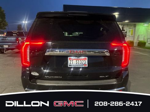 Used 2023 GMC Yukon XL SLT w/ SLT Luxury Package AWD/4WD image 4