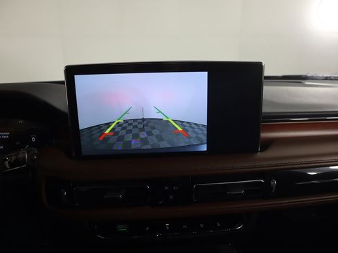 Used 2022 Lincoln Nautilus Reserve w/ Monochromatic Package image 50