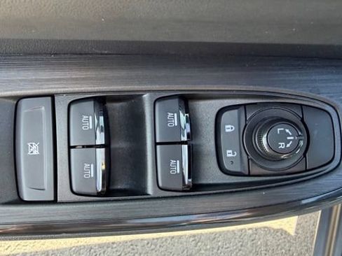 Used 2026 Subaru Outback Wilderness AWD/4WD image 18