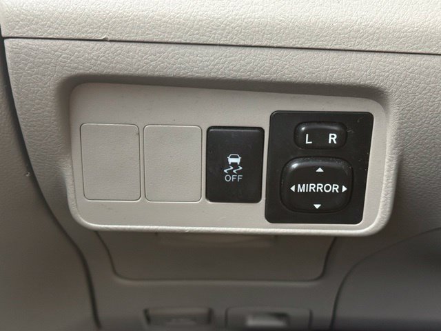 Used 2010 Toyota Corolla LE FWD image 16