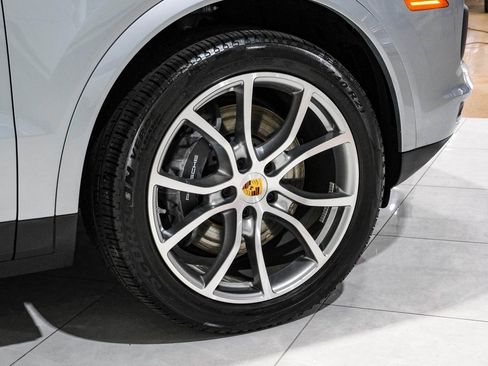 Used 2023 Porsche Cayenne image 52