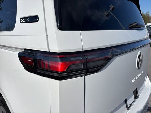 New 2025 Volkswagen ID. Buzz Pro S image 11