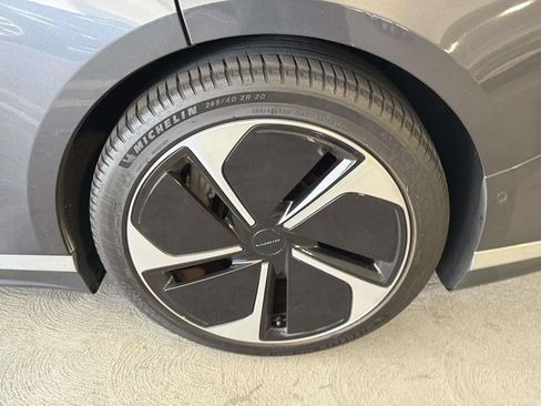 Used 2023 Lucid Air Touring AWD/4WD image 21