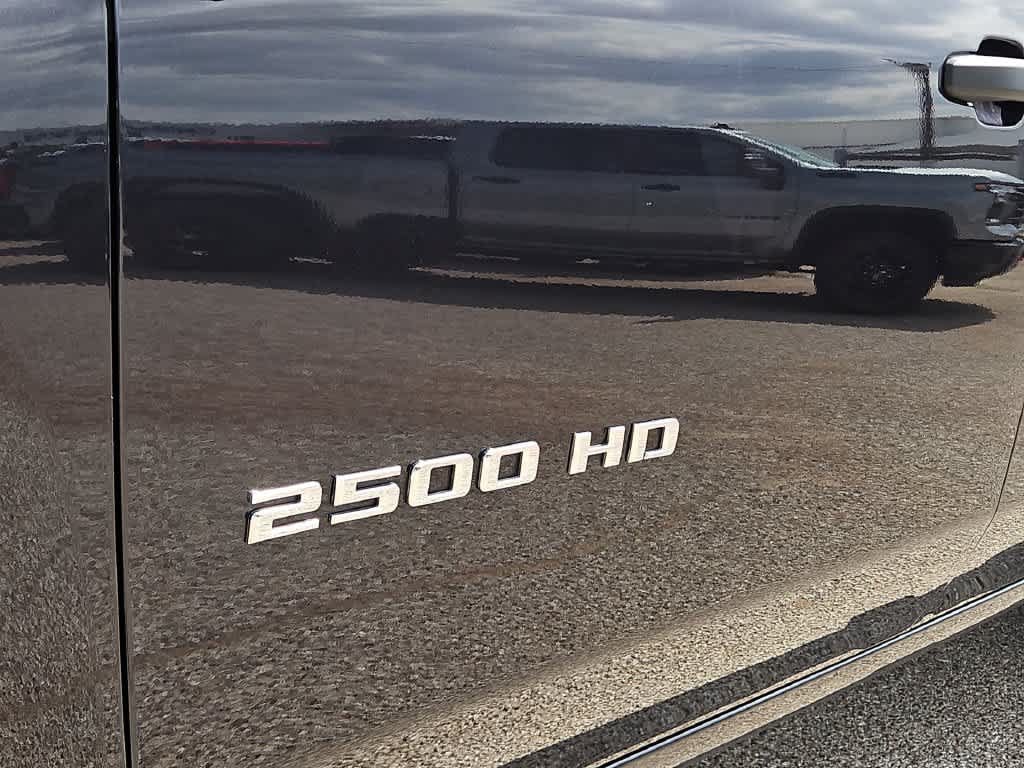 Used 2024 Chevrolet Silverado 2500 Custom w/ Custom Convenience Package AWD/4WD image 11