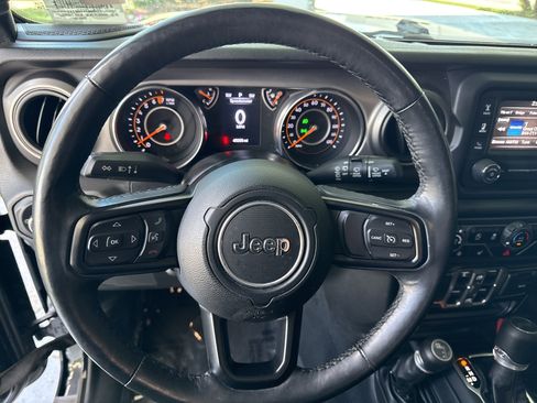 Used 2020 Jeep Wrangler Unlimited Sport S AWD/4WD image 24