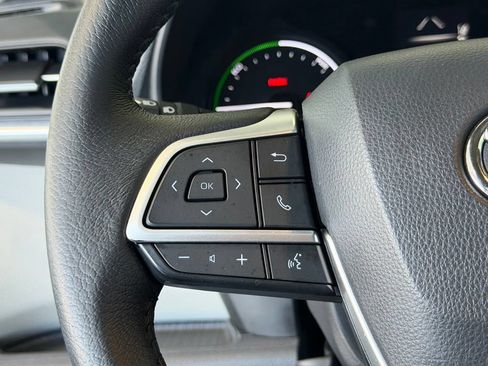 Certified 2021 Toyota Sienna XLE FWD image 26
