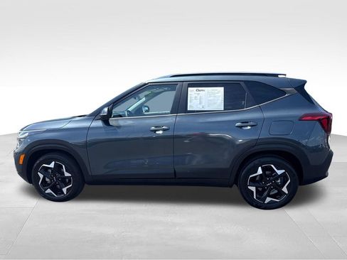 Used 2025 Kia Seltos S FWD image 2