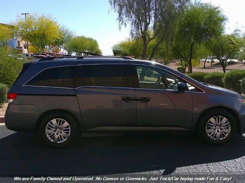 Used 2016 Honda Odyssey LX image 5