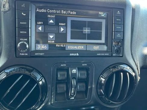Used 2016 Jeep Wrangler Unlimited Sahara AWD/4WD image 45