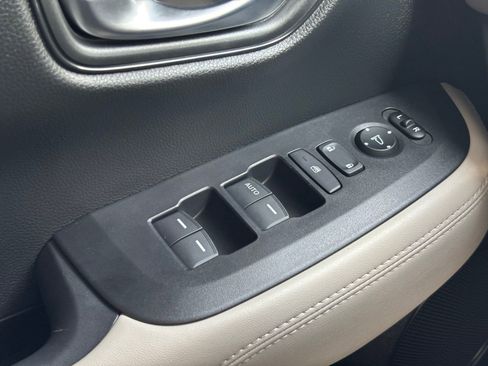 Used 2026 Honda HR-V LX image 16