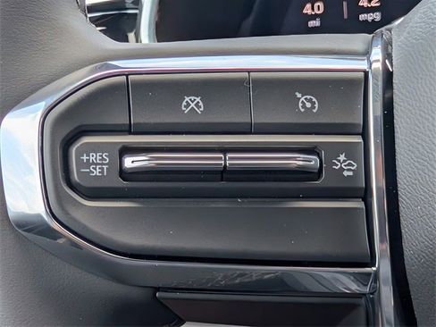 New 2025 GMC Canyon Elevation w/ Convenience Package image 15