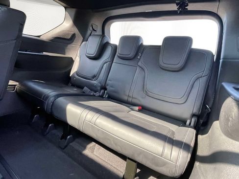 Certified 2025 Nissan Armada PRO-4X w/ Pro-4X Premium Package AWD/4WD image 11