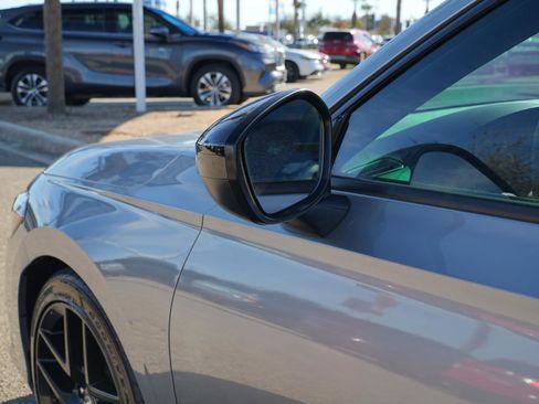 Used 2023 Honda Civic Sport image 11