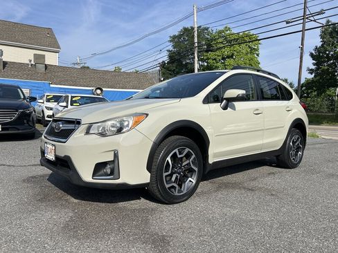Used 2017 Subaru Crosstrek 2.0i Limited AWD/4WD image 1